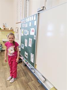 Mateřská škola * Návštěva u prvňáčků v ZŠ; Vítání občánků; Přehlídka zpěváčků O Malovanú pantličku Augusty Šebestové