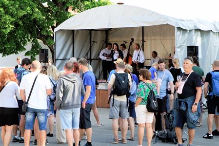  Víno a vinařstvi * Májové otevřené sklepy 2025: spousta vína, hudby, gastronomických specialit a jeden velký zážitek 