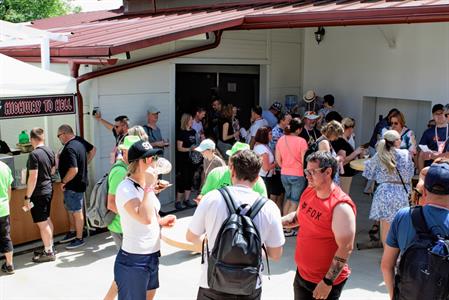  Víno a vinařstvi * Májové otevřené sklepy 2025: spousta vína, hudby, gastronomických specialit a jeden velký zážitek 