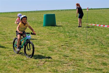 Sport * II. ročník - Kolo Cup & Ultraminifotbal Cup - dětské závody na velkopavlovickém letišti