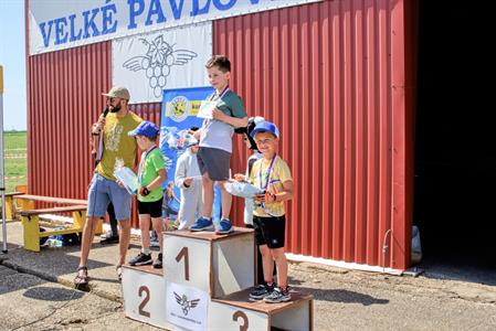 Sport * II. ročník - Kolo Cup & Ultraminifotbal Cup - dětské závody na velkopavlovickém letišti