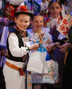 Kultura & folklor * Marek & Dominik, dvě zlata z přehlídky zpěváčků lidových písní Děti a píseň Slovácka ve Veselí nad Moravou