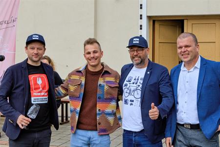 Spolek obcí Modré Hory * Májové putování okolím Modrých Hor; Modrohorská pecka; Meditrina - den plný cyklistiky a vína