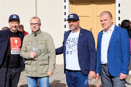 Spolek obcí Modré Hory * Májové putování okolím Modrých Hor; Modrohorská pecka; Meditrina - den plný cyklistiky a vína