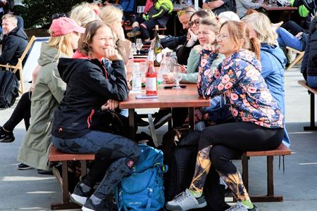 Spolek obcí Modré Hory * Májové putování okolím Modrých Hor; Modrohorská pecka; Meditrina - den plný cyklistiky a vína