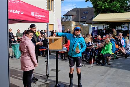 Spolek obcí Modré Hory * Májové putování okolím Modrých Hor; Modrohorská pecka; Meditrina - den plný cyklistiky a vína