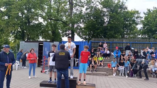 ZŠ * Úspěch na Olympiádě škol Hustopečska: 17 medailí a dva poháry pro naše žáky!