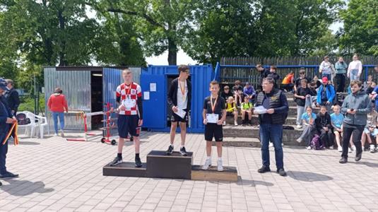 ZŠ * Úspěch na Olympiádě škol Hustopečska: 17 medailí a dva poháry pro naše žáky!