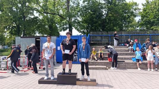 ZŠ * Úspěch na Olympiádě škol Hustopečska: 17 medailí a dva poháry pro naše žáky!
