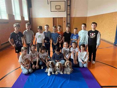 ZŠ * Canisterapie pro žáky 1. a 2. tříd: Zážitek plný radosti a učení