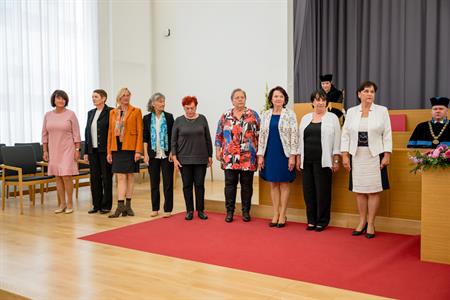 Senioři & Celoživotní vzdělávání * Slavností ukončení pilotního ročníku Univerzity 3. věku Mendelovy univerzity v Brně, pobočka Velké Pavlovice