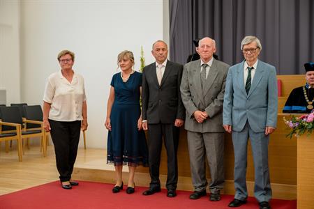 Senioři & Celoživotní vzdělávání * Slavností ukončení pilotního ročníku Univerzity 3. věku Mendelovy univerzity v Brně, pobočka Velké Pavlovice