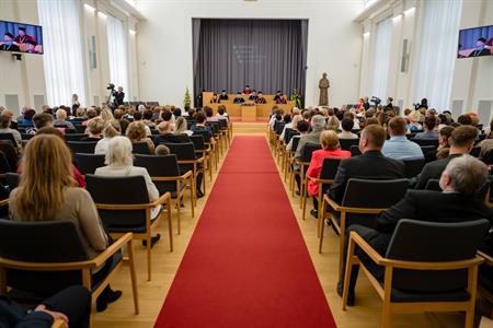 Senioři & Celoživotní vzdělávání * Slavností ukončení pilotního ročníku Univerzity 3. věku Mendelovy univerzity v Brně, pobočka Velké Pavlovice