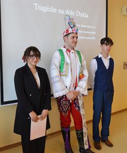 Gymnázium * Ročníkové práce studentů sexty a 2. ročníku Gymnázia Velké Pavlovice úspěšně obhájeny
