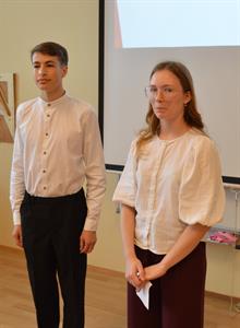 Gymnázium * Ročníkové práce studentů sexty a 2. ročníku Gymnázia Velké Pavlovice úspěšně obhájeny