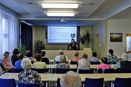 Senioři * Beseda s Mgr. Ing. Markétou Rozinkovou na téma ZDRAVÁ VÝŽIVA 