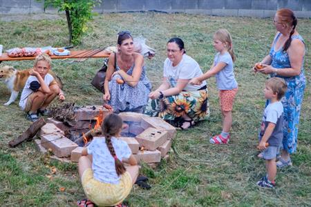 Farnost * Oslava začátku letních prázdnin a také narozenin a výročí kněžství otce Františka Putny