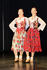 Kultura & folklor * VUS Ondráš; pásmo Z kraje do kraje ve velkopavlovické sokolovně