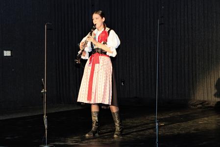 Kultura & folklor * VUS Ondráš; pásmo Z kraje do kraje ve velkopavlovické sokolovně