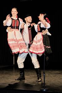 Kultura & folklor * VUS Ondráš; pásmo Z kraje do kraje ve velkopavlovické sokolovně