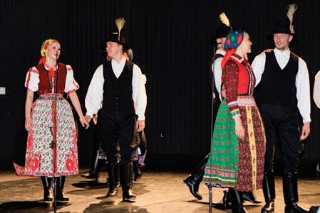 Kultura & folklor * VUS Ondráš; pásmo Z kraje do kraje ve velkopavlovické sokolovně
