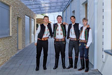 Folkór * Už víme, čí sú hody!