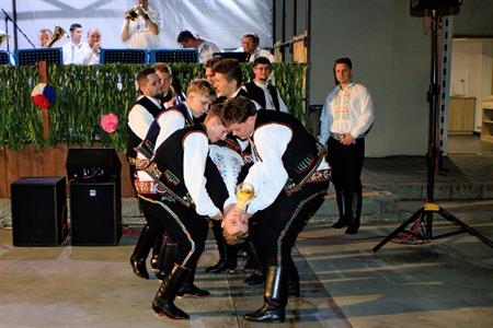 Folkór * Už víme, čí sú hody!