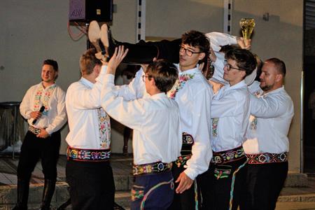 Folkór * Už víme, čí sú hody!