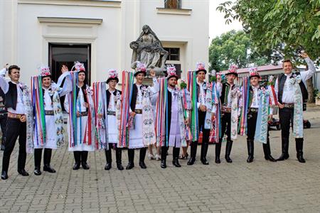 Kultura & folklor * HODY 2025 - Hodovní neděle 17. srpna 2025 - Slavnostní mše svatá a požádaní pana starosty o povolení hodů
