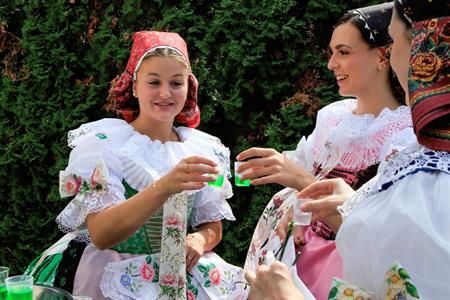 Kultura & folklor * HODY 2025 - Hodovní neděle 17. srpna 2025 - U první stárky Kláry Zborovské