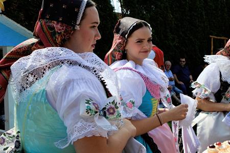Kultura & folklor * HODY 2025 - Hodovní neděle 17. srpna 2025 - U první stárky Kláry Zborovské