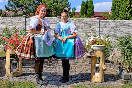 Kultura & folklor * HODY 2025 - Hodovní neděle 17. srpna 2025 - U první stárky Kláry Zborovské