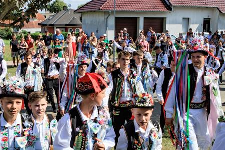 Kultura & folklor * HODY 2025 - Hodovní neděle 17. srpna 2025 - U první stárky Kláry Zborovské