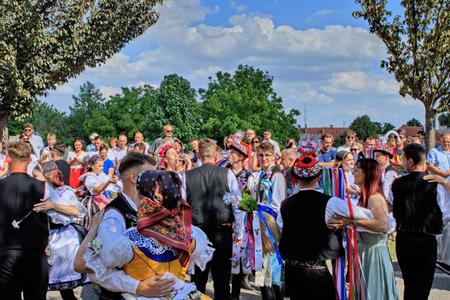 Kultura & folklor * HODY 2025 - Hodovní neděle 17. srpna 2025 - U první stárky Kláry Zborovské