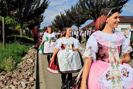 Kultura & folklor * HODY 2025 - Hodovní neděle 17. srpna 2025 - U první stárky Kláry Zborovské