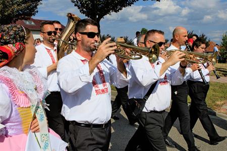 Kultura & folklor * HODY 2025 - Hodovní neděle 17. srpna 2025 - U první stárky Kláry Zborovské