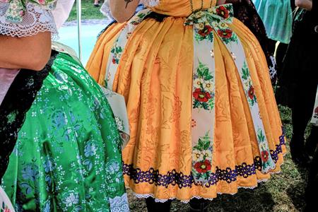Kultura & folklor * HODY 2025 - Krása dívčího velkopavlovického kroje
