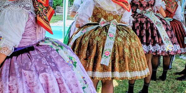 Kultura & folklor * HODY 2025 - Krása dívčího velkopavlovického kroje
