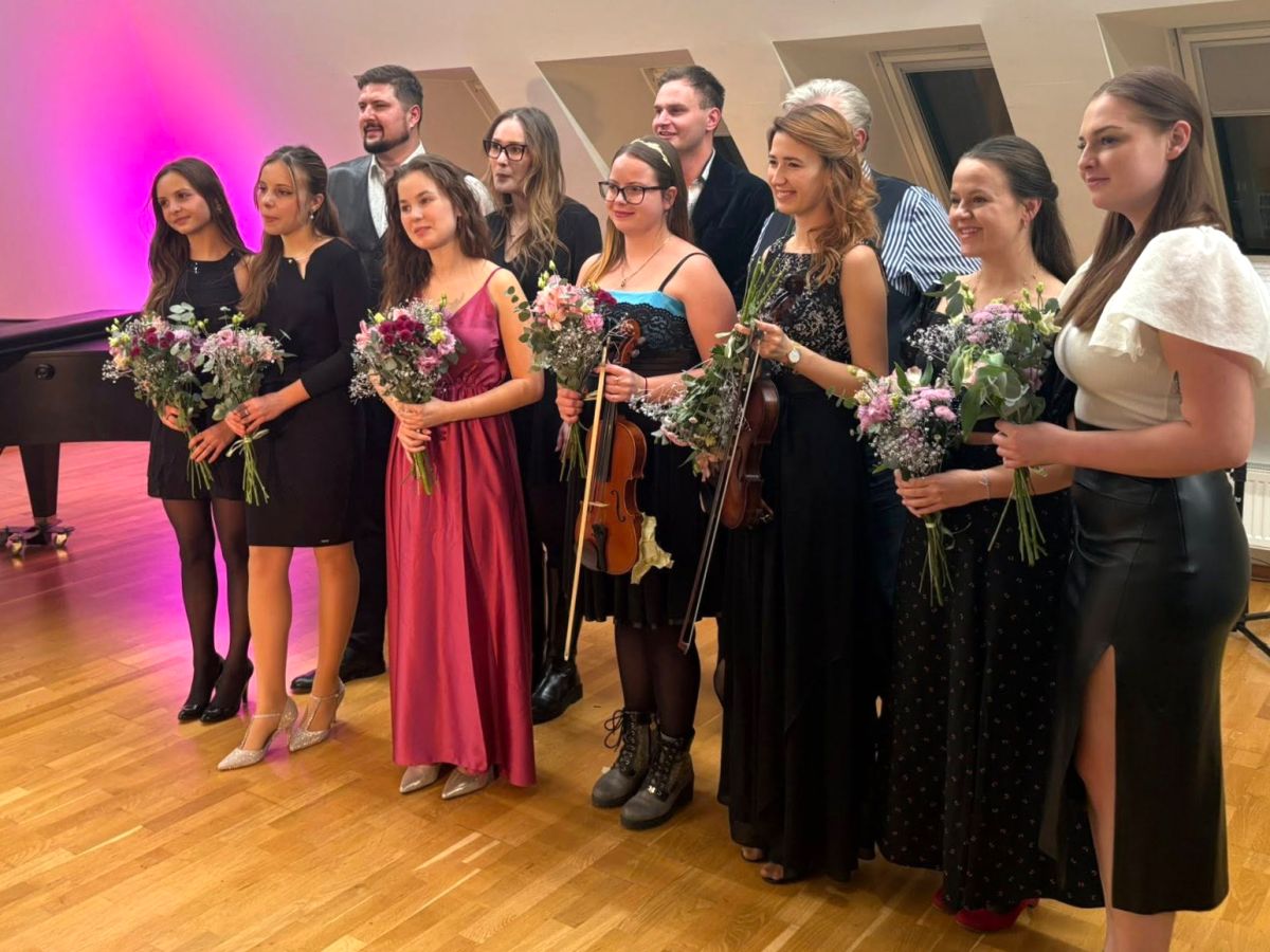 VÁNOČNÍ KONCERT Vojtěch Antoš & přátelé