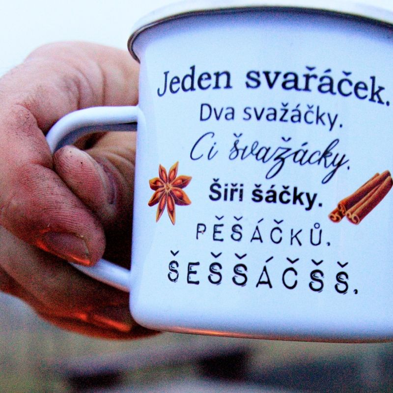 První advent pod rozhlednou Slunečná