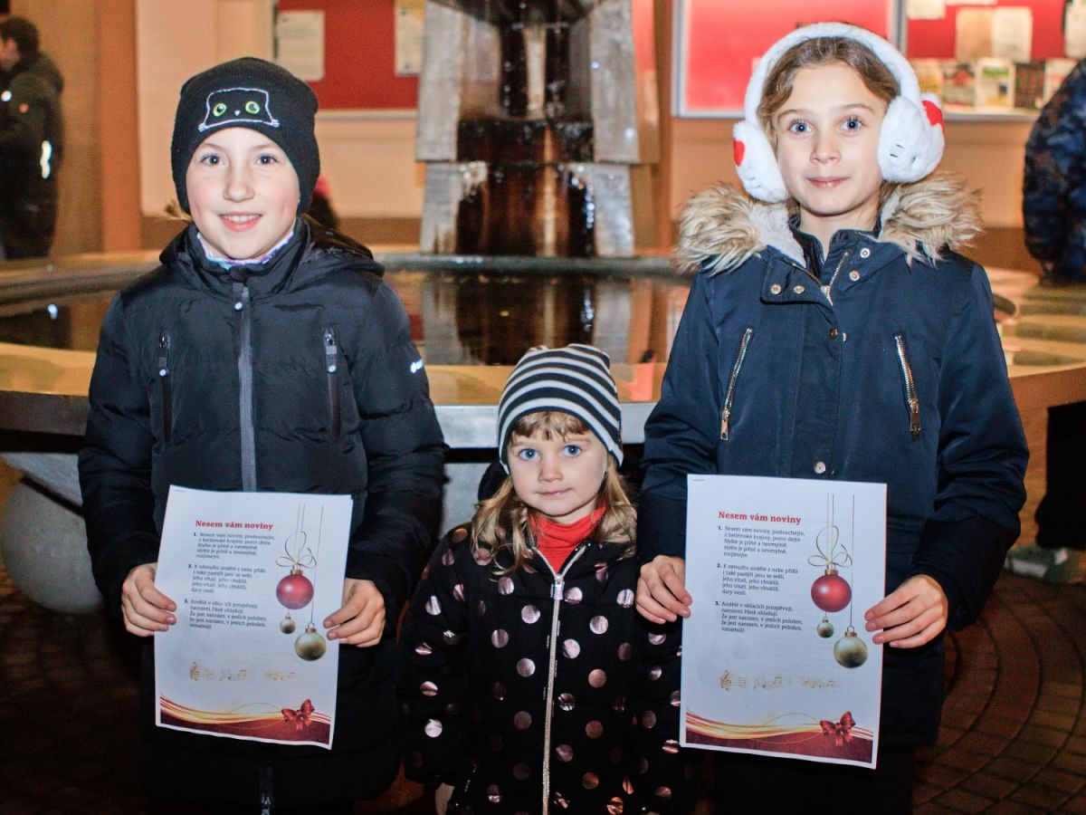 ČESKO ZPÍVÁ KOLEDY s Deníkem - 16. ročník