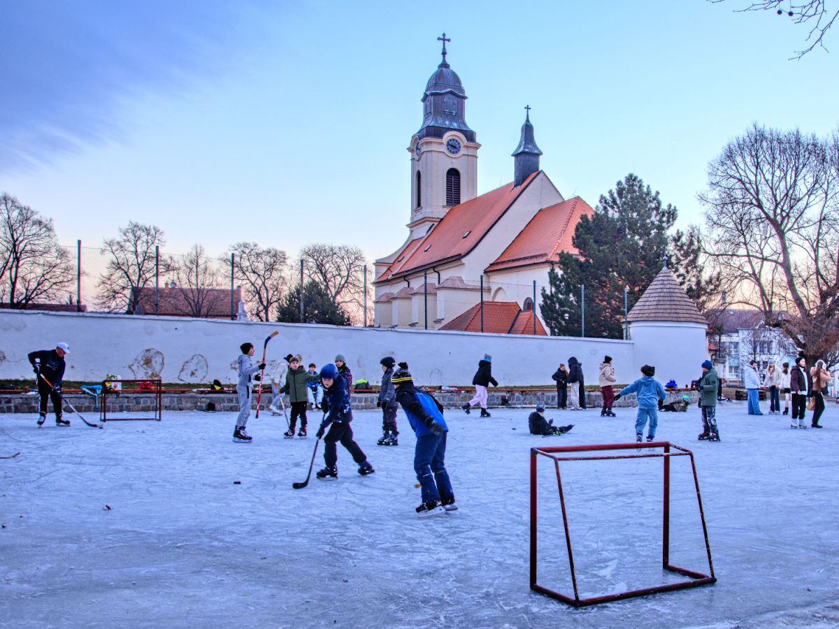 Bruslíme. Díky hasičům a službám města máme kde, a navíc bezpečně!