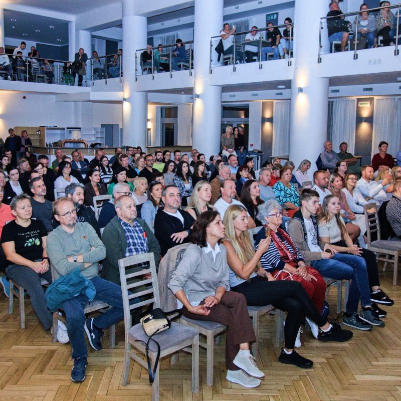 Debata lídrů kandidujících uskupení z Velkých Pavlovic před komunálními volbami roku 2026