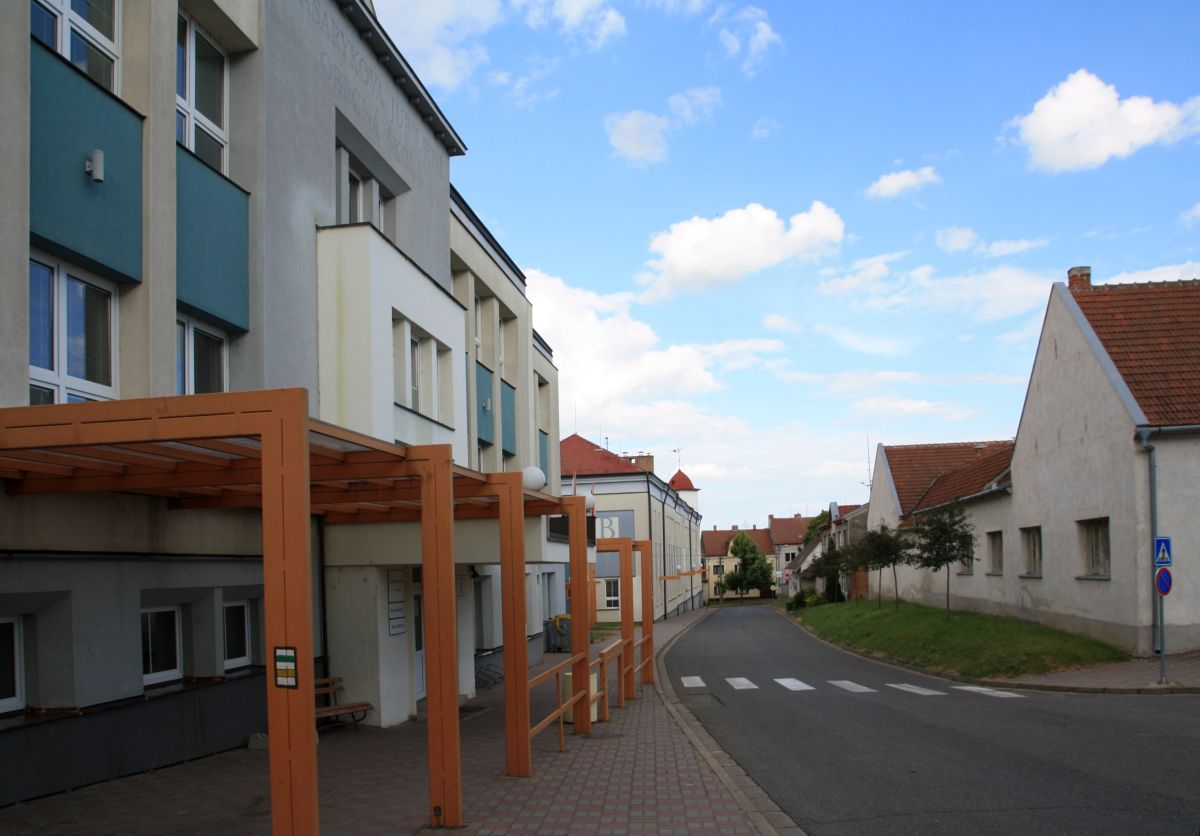 „Jen vysadím dítě a hned jedu“ – Opravdu to za to riziko stojí?